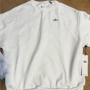 NWT: ALO White Sweatshirt - M